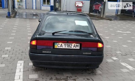 Renault Safrane 1993  випуску Черкаси з двигуном 0 л  седан автомат за 2500 долл. 