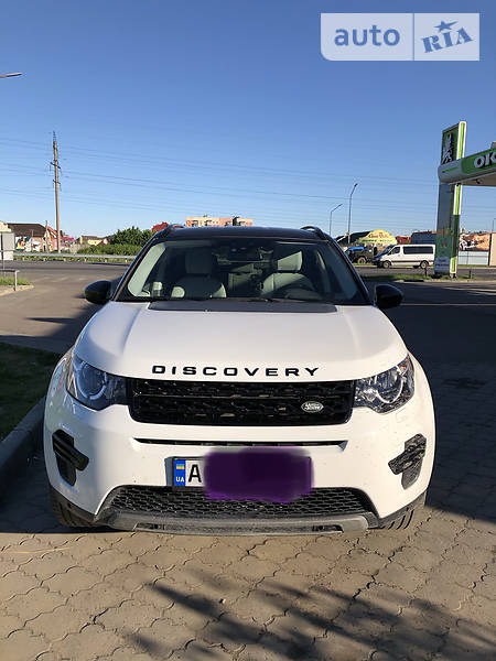 Land Rover Discovery Sport 2018  випуску Ужгород з двигуном 2 л бензин позашляховик автомат за 34900 долл. 