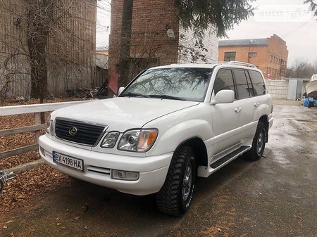 Lexus LX 470 1999  випуску Хмельницький з двигуном 4.7 л бензин позашляховик автомат за 17000 долл. 