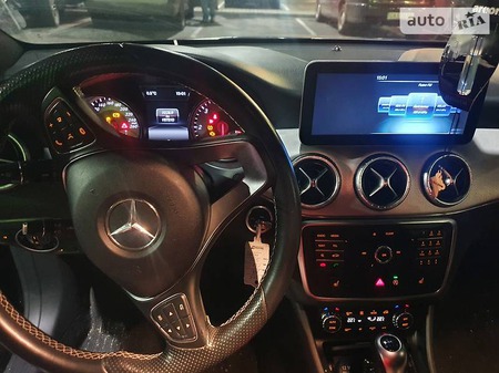 Mercedes-Benz CLA 200 2015  випуску Житомир з двигуном 2.2 л дизель седан механіка за 17000 долл. 
