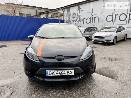 Ford Fiesta 2010  випуску Херсон з двигуном 1.4 л  хэтчбек механіка за 5900 долл. 