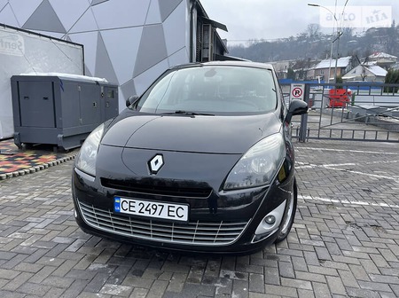 Renault Scenic 2009  выпуска Черновцы с двигателем 1.5 л дизель минивэн механика за 7750 долл. 