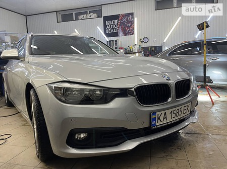 BMW 318 2017  выпуска Киев с двигателем 2 л дизель универсал  за 17900 долл. 