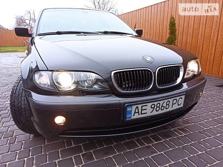 BMW 318 2004  випуску Дніпро з двигуном 2 л дизель седан механіка за 5900 долл. 