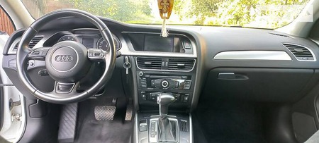 Audi A4 Limousine 2014  випуску Кропивницький з двигуном 1.8 л бензин седан автомат за 14700 долл. 