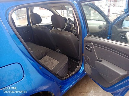 Dacia Sandero 2009  випуску Івано-Франківськ з двигуном 1.4 л бензин хэтчбек механіка за 3499 долл. 