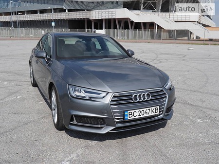 Audi A4 Limousine 2019  випуску Львів з двигуном 2 л бензин седан автомат за 29800 долл. 