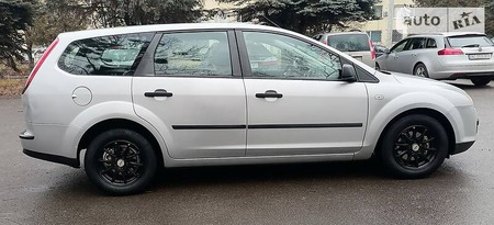 Ford Focus 2005  випуску Луцьк з двигуном 1.6 л бензин універсал механіка за 4500 долл. 