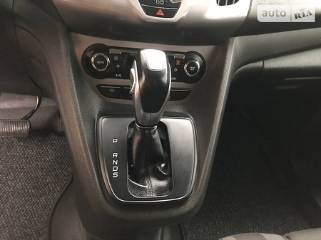 Ford Transit Connect 2017  випуску Рівне з двигуном 1.5 л дизель мінівен автомат за 12300 долл. 