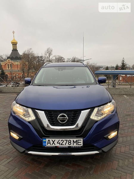 Nissan Rogue 2017  випуску Харків з двигуном 2.5 л бензин позашляховик автомат за 24750 долл. 