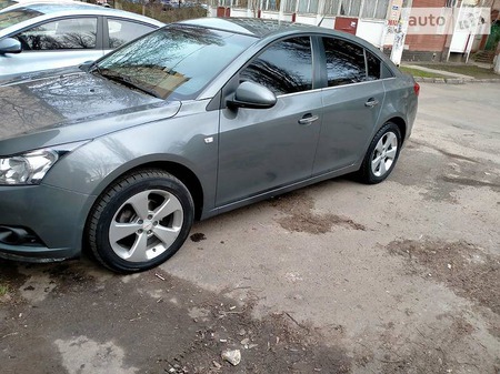 Chevrolet Cruze 2011  випуску Одеса з двигуном 1.8 л бензин седан автомат за 8500 долл. 