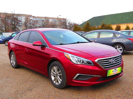 Hyundai Sonata 2015  выпуска Кировоград с двигателем 2.4 л бензин седан автомат за 9950 долл. 