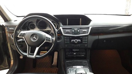 Mercedes-Benz E 200 2012  випуску Дніпро з двигуном 1.8 л бензин універсал автомат за 14300 долл. 
