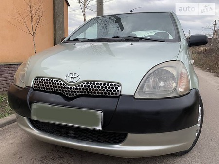 Toyota Yaris 2005  випуску Одеса з двигуном 1.3 л бензин хэтчбек автомат за 4950 долл. 