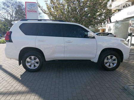 Toyota Land Cruiser Prado 2021  випуску Ужгород з двигуном 2.8 л дизель позашляховик автомат за 55000 долл. 