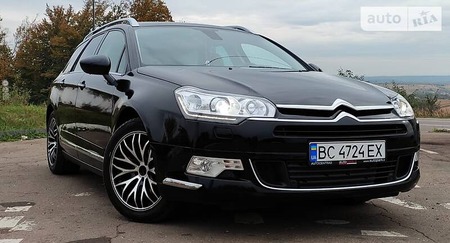 Citroen C5 2013  випуску Львів з двигуном 2 л дизель універсал автомат за 12300 долл. 