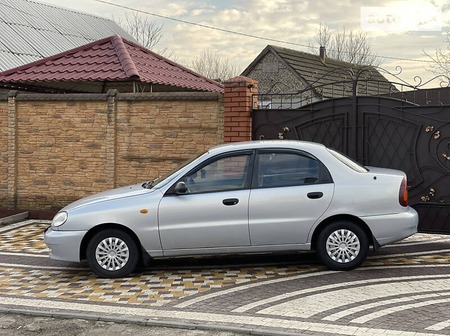 Daewoo Lanos 2005  випуску Миколаїв з двигуном 1.5 л бензин седан механіка за 3500 долл. 