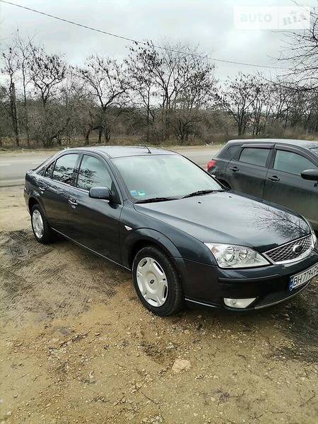 Ford Mondeo 2006  випуску Одеса з двигуном 1.8 л бензин хэтчбек механіка за 5800 долл. 