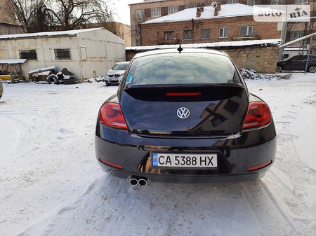 Volkswagen Beetle 2013  випуску Черкаси з двигуном 2.5 л бензин купе автомат за 12300 долл. 