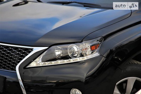 Lexus RX 350 2013  випуску Харків з двигуном 3.5 л бензин позашляховик автомат за 27500 долл. 