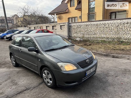 Toyota Corolla 2003  випуску Дніпро з двигуном 0 л  хэтчбек механіка за 2300 долл. 