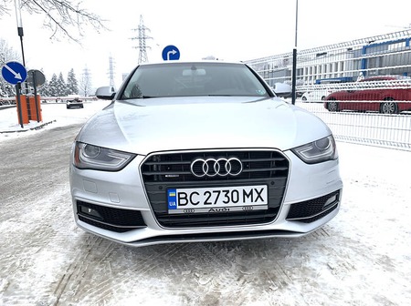 Audi A4 Limousine 2014  випуску Львів з двигуном 2 л бензин седан автомат за 15700 долл. 