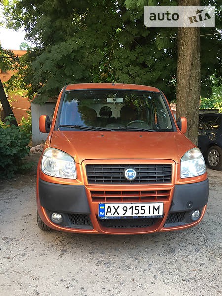 Fiat Doblo 2006  випуску Харків з двигуном 1.4 л  універсал механіка за 6300 долл. 