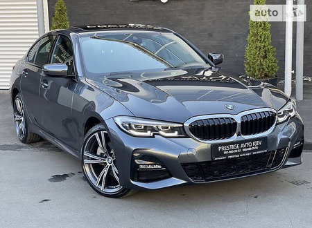 BMW 330 2021  випуску Київ з двигуном 2 л гібрид седан автомат за 56900 долл. 