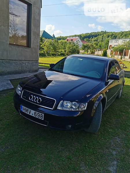 Audi A4 Limousine 2002  випуску Ужгород з двигуном 2.5 л дизель седан механіка за 2400 долл. 