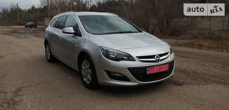 Opel Astra 2013  випуску Луганськ з двигуном 1.7 л дизель універсал механіка за 9490 долл. 