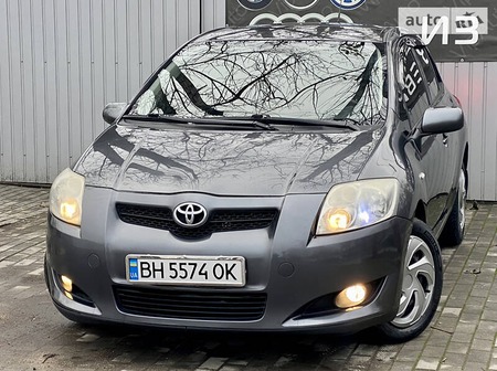 Toyota Auris 2008  випуску Одеса з двигуном 1.6 л бензин хэтчбек автомат за 5750 долл. 