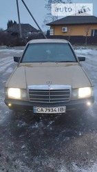 Mercedes-Benz 190 27.12.2021