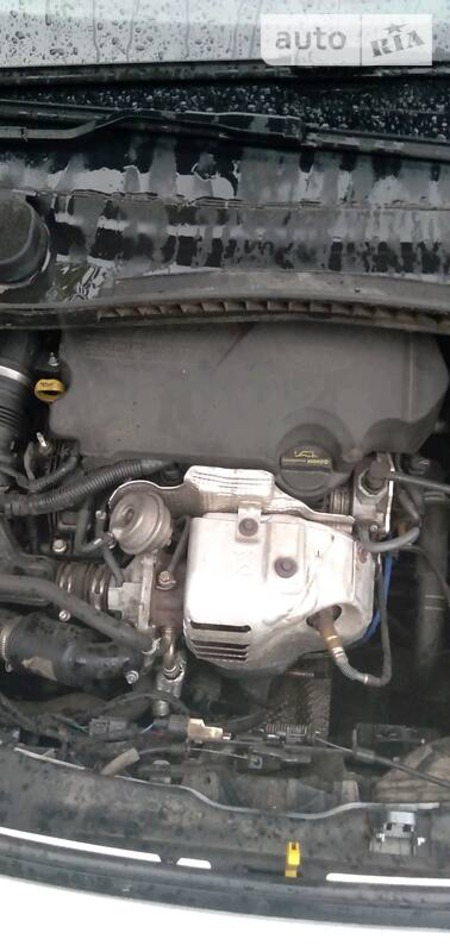 Ford Tourneo Connect 2014  випуску Житомир з двигуном 1 л бензин мінівен механіка за 9000 долл. 