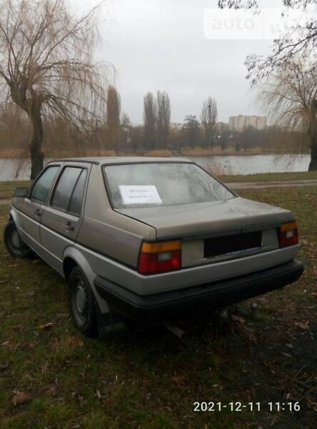 Volkswagen Jetta 1987  выпуска Киев с двигателем 1.6 л  седан механика за 1700 долл. 