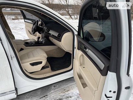 Volkswagen Touareg 2013  випуску Київ з двигуном 3.6 л бензин позашляховик автомат за 18800 долл. 