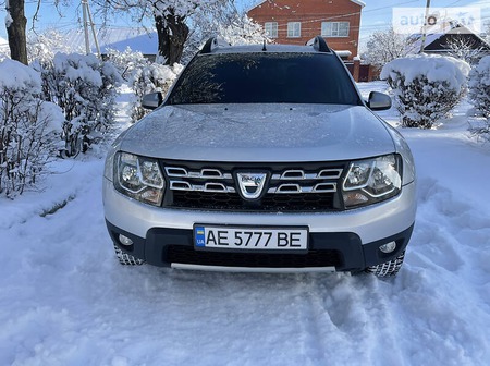 Dacia Duster 2015  випуску Дніпро з двигуном 1.5 л дизель позашляховик механіка за 14300 долл. 