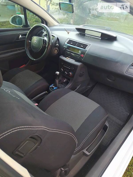 Citroen C4 2008  випуску Черкаси з двигуном 0 л  купе механіка за 5600 долл. 