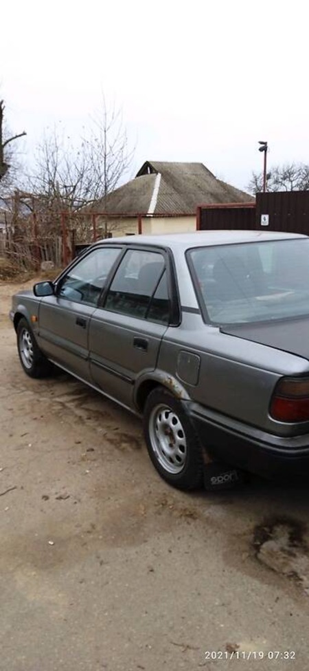 Toyota Corolla 1988  випуску Харків з двигуном 1.8 л дизель седан механіка за 2000 долл. 