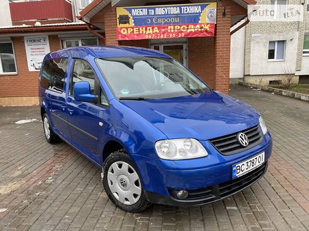 Volkswagen Caddy 2009  випуску Львів з двигуном 1.9 л дизель універсал автомат за 9200 долл. 