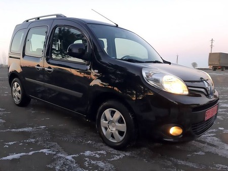 Renault Kangoo 2014  випуску Дніпро з двигуном 1.5 л дизель мінівен механіка за 10950 долл. 