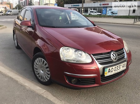 Volkswagen Jetta 2006  випуску Івано-Франківськ з двигуном 1.6 л бензин седан механіка за 6100 долл. 