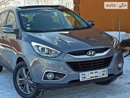 Hyundai ix35 2015  выпуска Ивано-Франковск с двигателем 1.7 л дизель внедорожник механика за 15499 долл. 