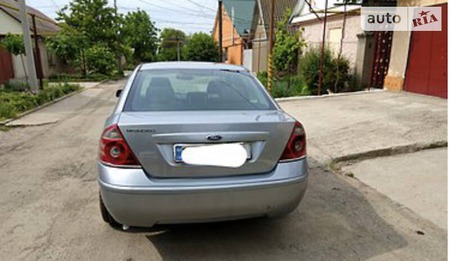 Ford Mondeo 2005  випуску Одеса з двигуном 2 л бензин седан автомат за 6000 долл. 