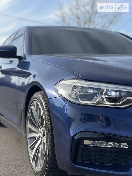 BMW 540 2017  випуску Дніпро з двигуном 3 л бензин седан автомат за 47700 долл. 