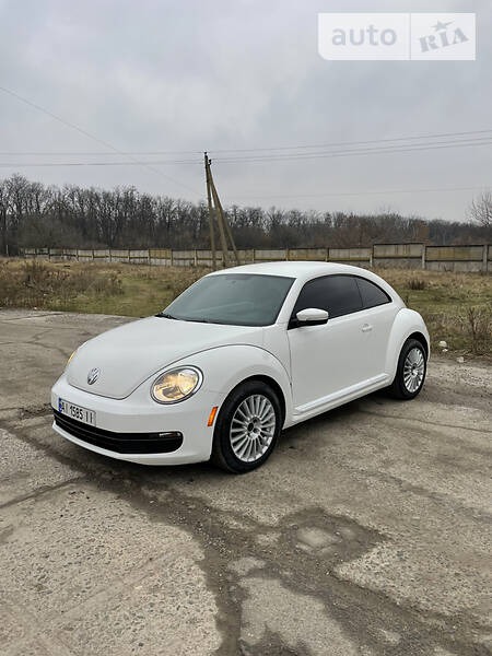 Volkswagen Beetle 2012  випуску Київ з двигуном 2.5 л бензин купе автомат за 11000 долл. 