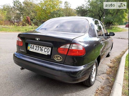 Daewoo Lanos 2007  випуску Київ з двигуном 0 л бензин седан механіка за 3500 долл. 