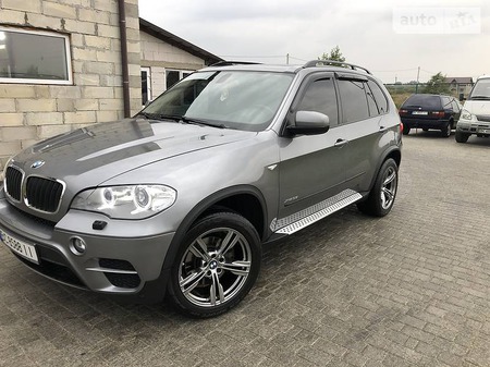 BMW X5 2011  випуску Львів з двигуном 3 л бензин позашляховик автомат за 16500 долл. 