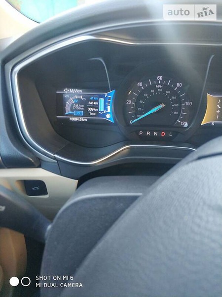 Ford Fusion 2015  випуску Миколаїв з двигуном 2 л гібрид седан  за 15500 долл. 