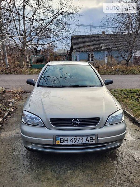 Opel Astra 2006  випуску Одеса з двигуном 1.4 л бензин седан механіка за 5300 долл. 