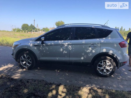 Ford Kuga 2011  випуску Херсон з двигуном 2.5 л бензин позашляховик автомат за 12000 долл. 